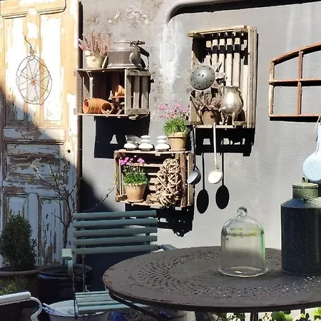 Am Schlossberg 公寓 *